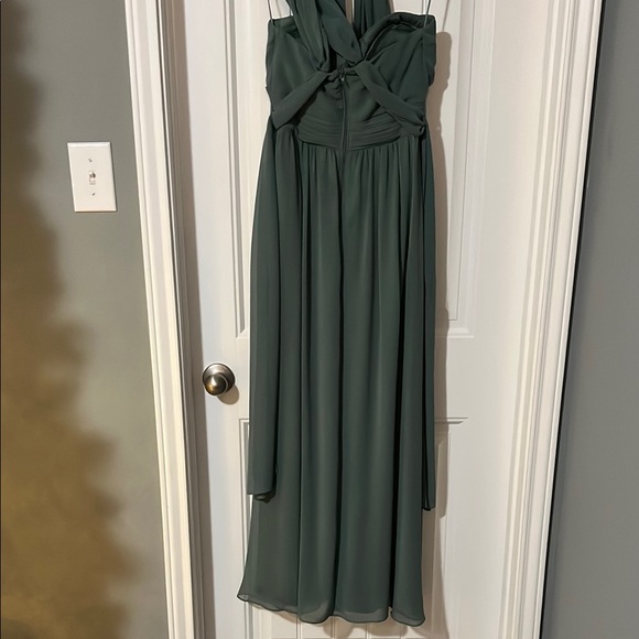 Elegant Eucalyptus Birdy Grey Green Maxi Dress - Picture 4 of 5